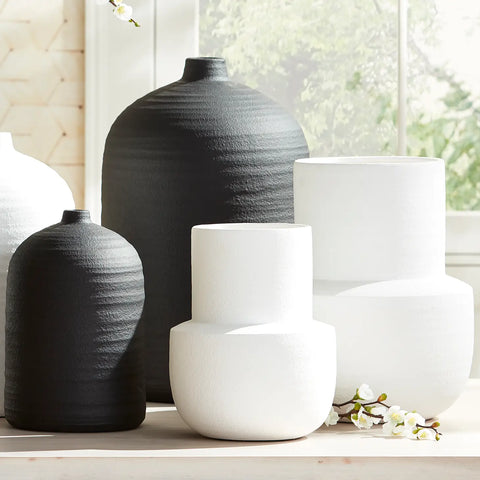 White Darla Vase, 2 Size Options